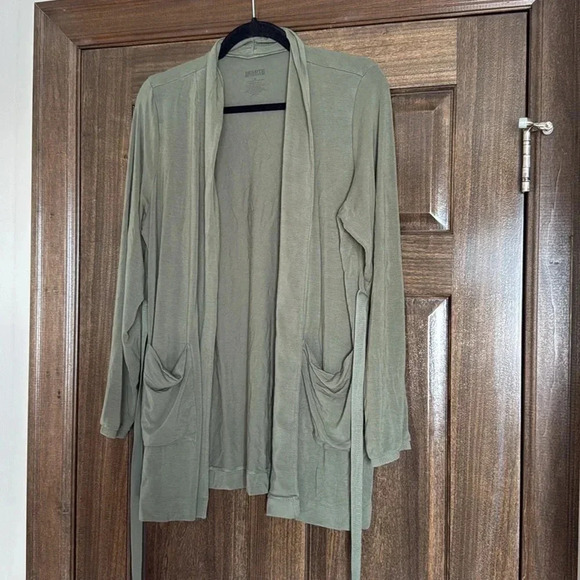 Duluth Trading Company - green cardigan, small. EUC - Picture 5 of 7